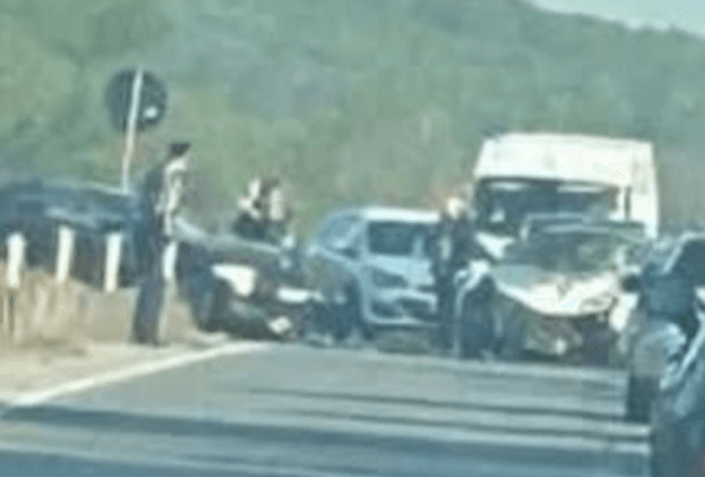  Trei răniți în urma unui accident grav de circulație