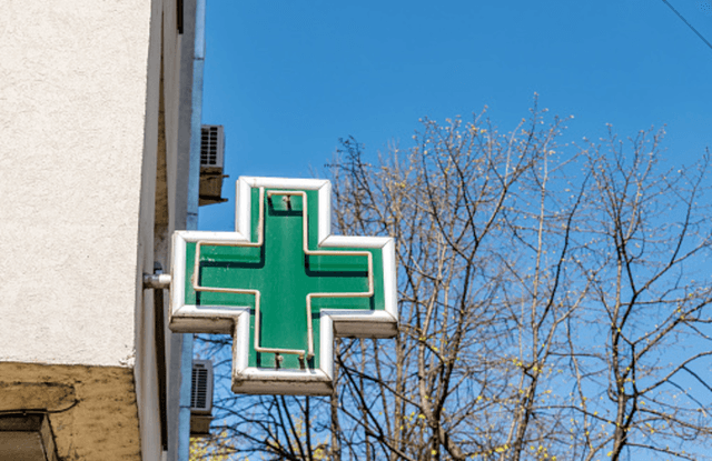  Farmaciile Disponibile în Iași și Pașcani în Minivacanța 1-4 Mai 2025: Program și Locații de Gardă