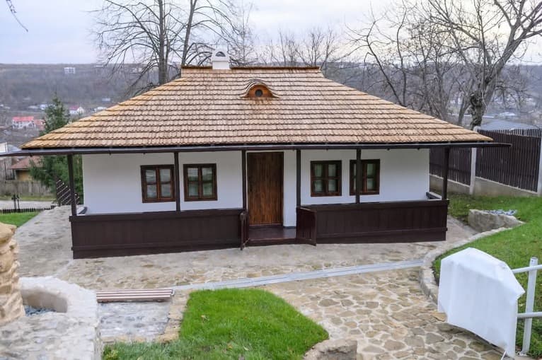  Ateliere Creative și Spectacole Înediție la Iași