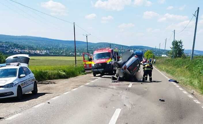  Mamă și Fiul Pierd Viețile Într-un Accident Rutier Îngrozitor Lângă Flamânzi