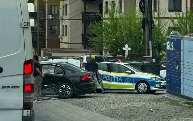  Băiat De 5 Ani Rănit În Coliziune Între Două Mașini