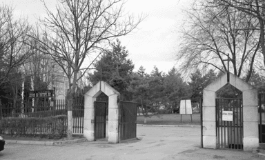  O femeie rănită din cauza căderii tencuielii la Capela Cimitirului Sf. Petru și Pavel