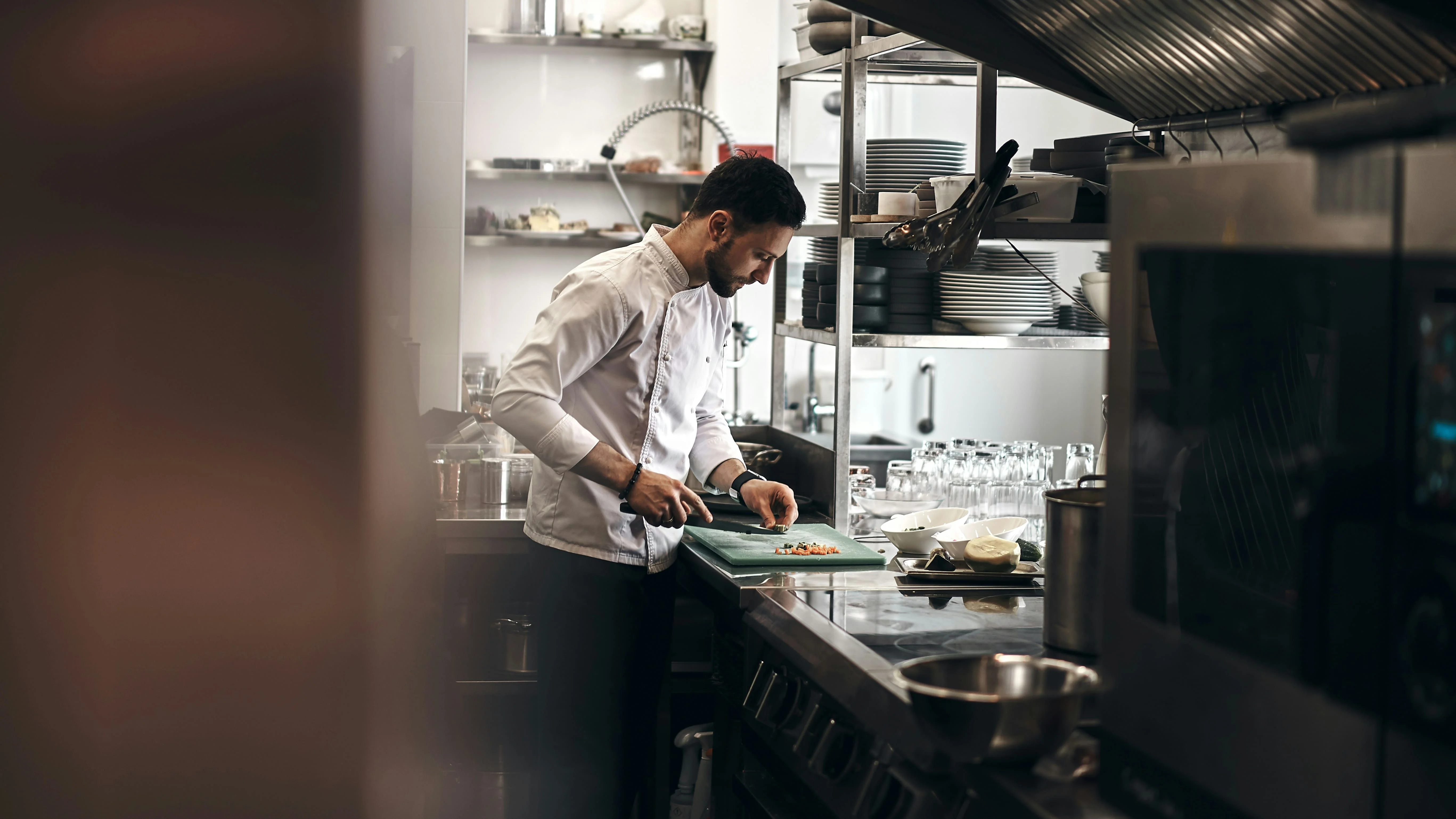 Cum alegi echipamentele potrivite pentru bucătăria unui restaurant și pentru un fast food