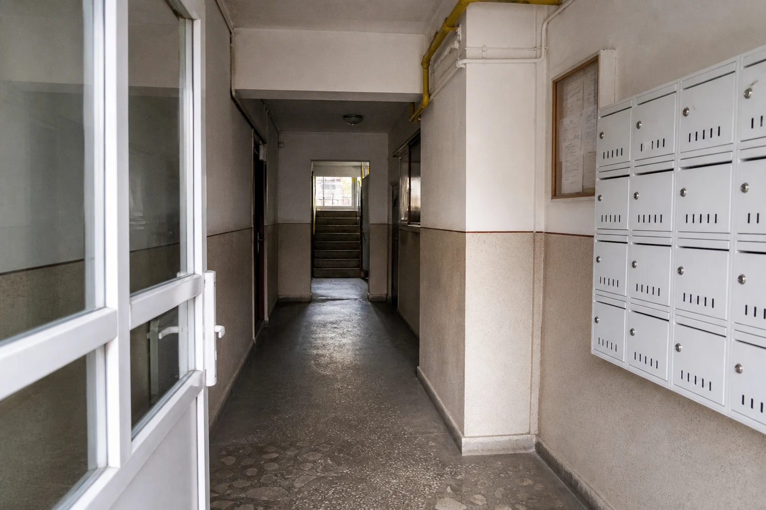 Iași: tânăr de 28 de ani, arest preventiv 30 de zile după tâlhărie